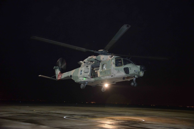 Several government agencies, including the Royal Air Force of Oman (RAFO), were roped in to help keep people safe from the torrential rains and ensure the roads are clear of falling debris in the Sultanate’s southern governorate. ONA photos
