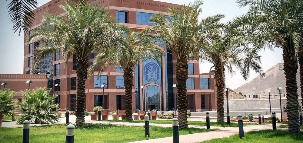 Taibah University, based in Madinah, has adopted a ‘Cloud First’ strategy with Oracle’s Gen 2 Cloud Infrastructure to deliver secure, convenient and integrated digital learning and administrative services.