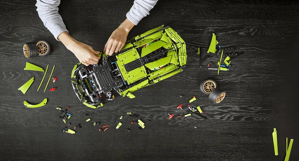 Lego Technic Lamborghini Sian