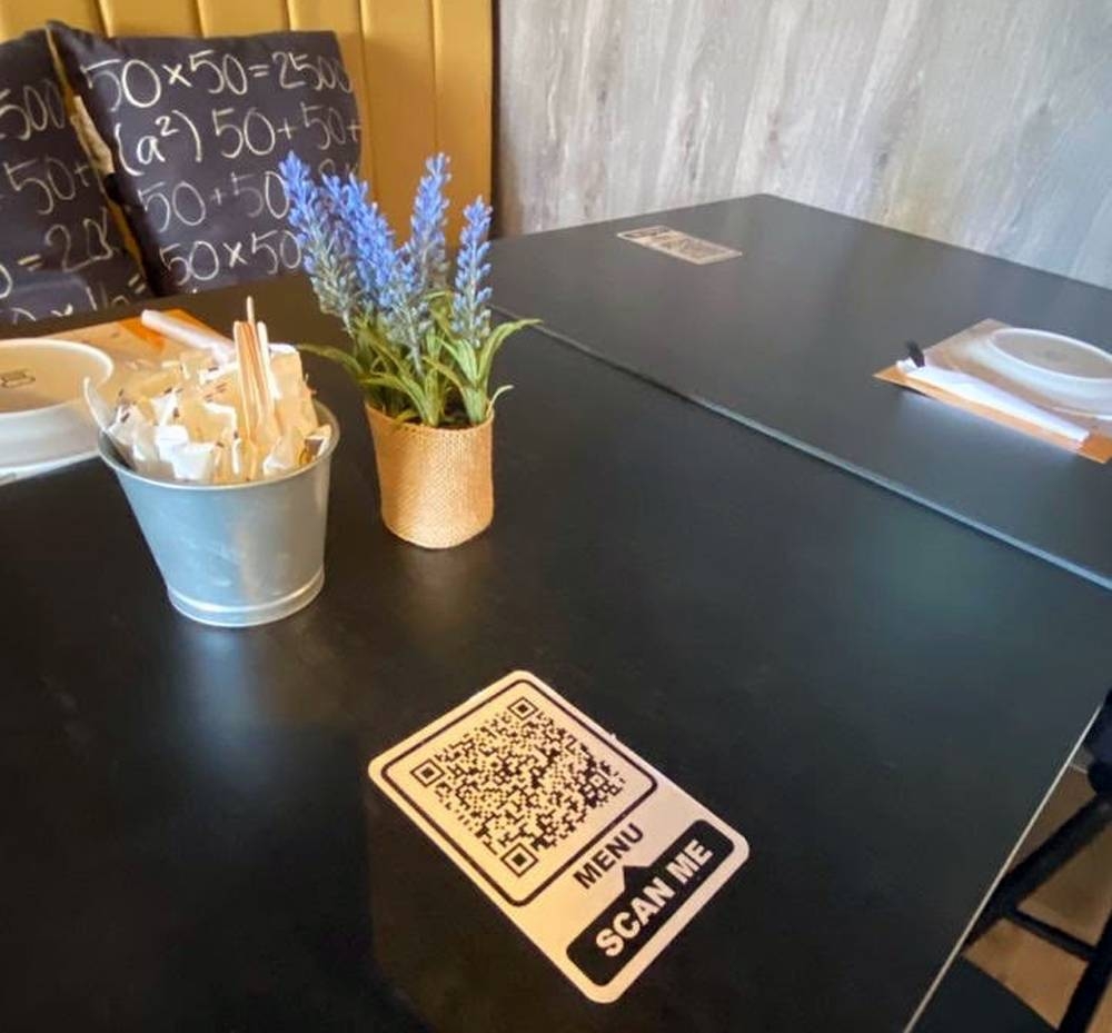 Restaurants, cafes in Asir must use barcodes instead of menus