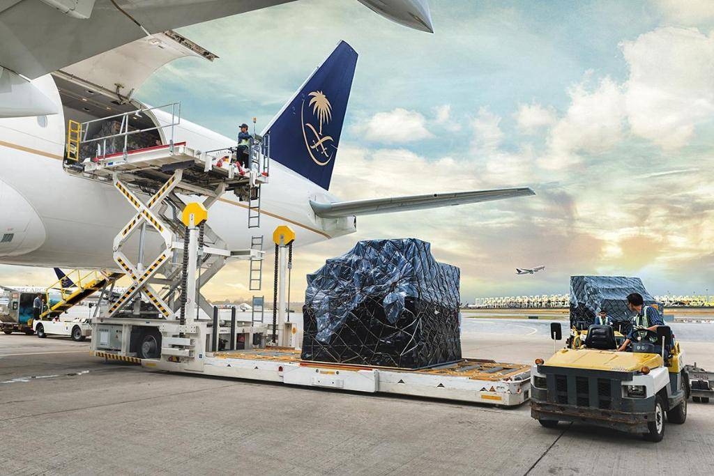 Shipment of 14,000,000 face masks arrives at KAIA in Jeddah