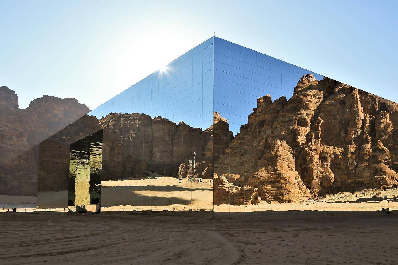 The Royal Commission for Al-Ula (RCU) has harnessed digital technologies to let tourists from all over the world explore the rich heritage of Al-Ula on a virtual platform through the Internet. The initiative enables tourists to enjoy watching the richness of Al-Ula’s past through digital exhibitions using 3D technology from the comfort of their homes.