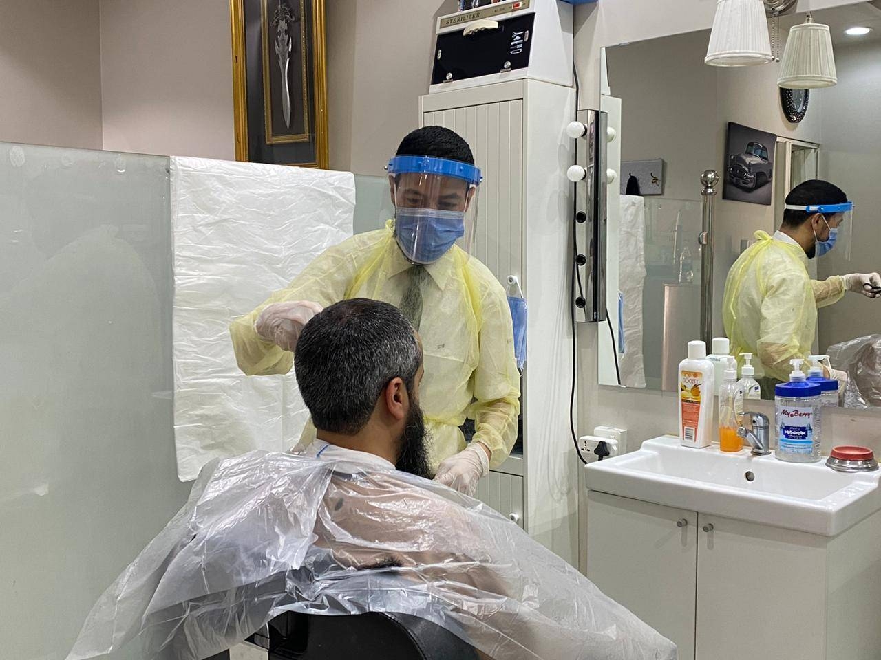 The MMRA protocols also stressed the use of personal safety and protection tools including face masks and gloves, face shield/glasses, barber’s lab coat, fabric jacket, plastic jacket and neck strap. — Courtesy photo