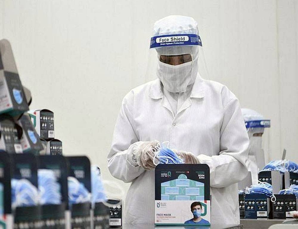 Nine factories in various regions and governorates of the Kingdom has an overall production of two and a half million masks daily to feed the needs of the Saudi market.