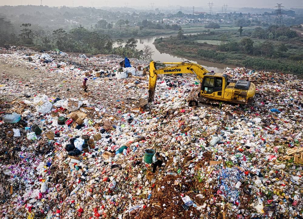 Unsightly landfills and litter in parks and even beaches continuously choke our environment.
