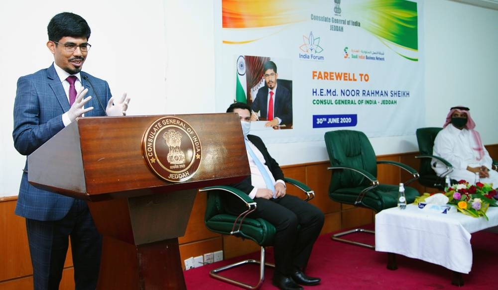 SIBN President Abdullah Al-Qasabi speaking at the farewell of Indian Consul General Mohammed Noor Rahman Sheikh.