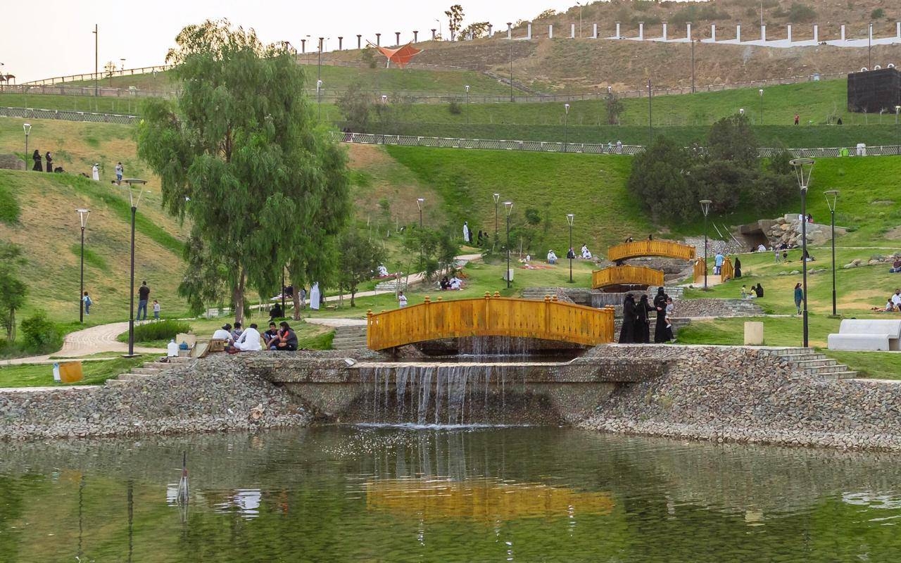 Hussam Park: The crown of Al-Baha on its mountaintops
