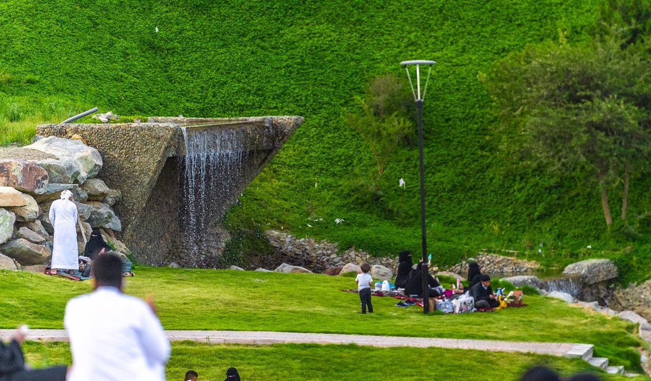 Hussam Park: The crown of Al-Baha on its mountaintops