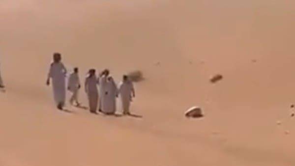 Dhuwaihi Hamoud Al-Ajaleen who was found in the middle of a desert in Riyadh region while he was in the “sujood”. — Courtesy: Twitter
