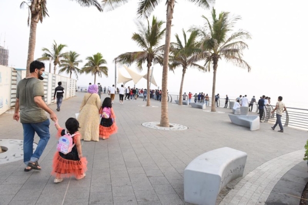 Saudi Arabia reports 1,573 new coronavirus cases amid Eid festivities