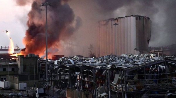 A UNIFIL Force Commander Reserve team assesses the magnitude of an explosion on Tuesday, at Beirut Port, Lebanon. — courtesy UN/Pasqual Gorriz


