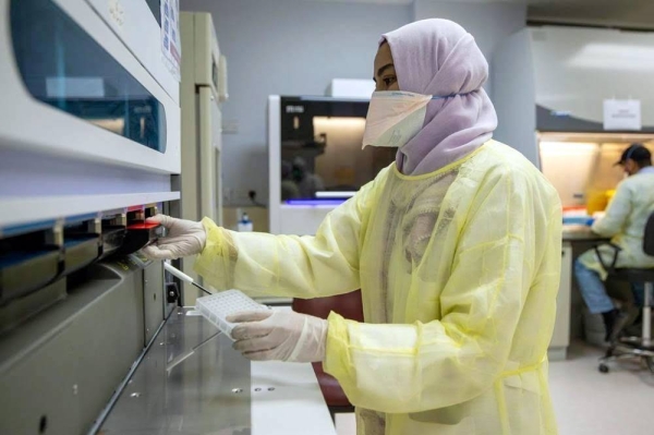 The Ministry of Health announced on Saturday the implementation of phase III efficacy trials of a vaccine against the coronavirus in Saudi Arabia. 