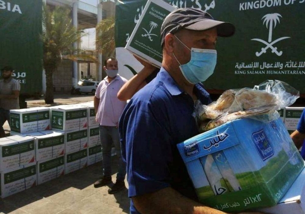 The King Salman Humanitarian Aid and Relief Center continued Saturday to provide emergency food supplies to 447 families affected by the Beirut explosion.
