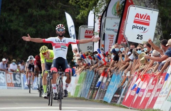 Fernando Gaviria put in an emphatic display to win stage 2 of the Tour du Limousin in France.