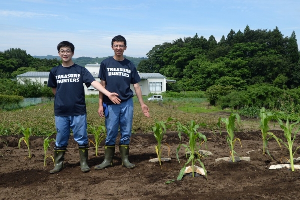 Hiroki Matsuhashi and Takuma Miyaki from Japan receive the prestigious 2020 Stockholm Junior Water Prize for their innovation to prevent soil erosion.