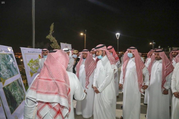 Acting Minister of Municipal and Rural Affairs Majid Al-Hogail being briefed on a project in Al-Baha. — Courtesy photo
