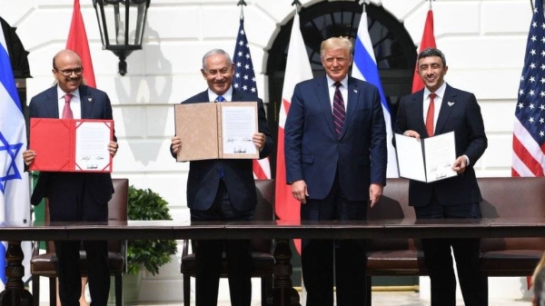 Bahrain and the United Arab Emirates signed two separate peace deals brokered by US President Donald Trump to normalize relations with Israel at a ceremony at the White House on Tuesday.
US President Donald Trump heralded a pair of historic agreements formalizing diplomatic relations between Israel and two Gulf Arab nations in a ceremony on Tuesday on the White House South Lawn. — Courtesy photo