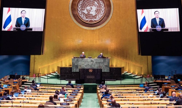 Prime Minister Prayut Chan-o-cha (on screen) of Thailand addresses the general debate of the General Assembly’s seventy-fifth session. — courtesy UN Photo/Rick Bajornas