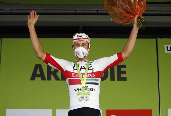 Jasper Philipsen showed a quick turn of speed and great skill to navigate his way to victory on stage 1 of the BinckBank Tour (WT) in Belgium.