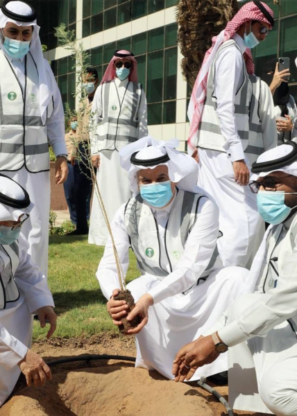 audi Minister of Environment, Water and Agriculture Eng. Abdulrahman Bin Abdulmohsen Al Fadley launched on Saturday a new green campaign to reduce desertification in the Kingdom and help develop natural habitats by planting 10 million trees by the end of April 2021.