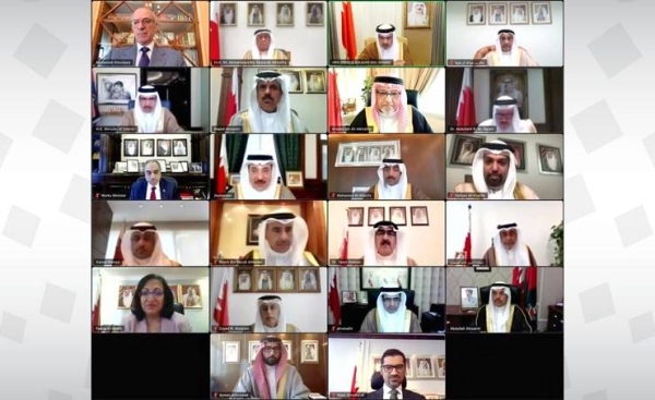 Bahrain’s Cabinet on Monday approved the 2020 population census presented by the country's interior minister. According to the census, the total population of the kingdom stands at 1,501,635 individuals, of whom Bahraini citizens constitute a total of 712,362 or 47.4 percent, while the number of expatriates is 789,273 people or 52.6 percent. — BNA phots
