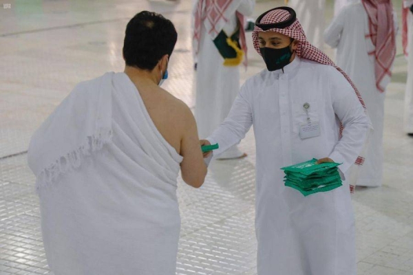 Single-day COVID-19 deaths drop to 17 
as Saudi Arabia sees 433 new infections