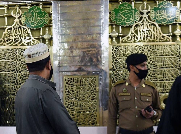 The Prophet’s Mosque witnessed on Sunday the second phase of gradual resumption of performing prayers within Al-Rawdah Al-Sharifah.