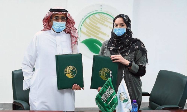 The memorandum was co-signed by KSrelief’s Assistant Supervisor General for Operations and Programs Eng. Ahmed Bin Ali Al-Baiz, and IMC Representative at the KSrelief Haneen Al-Sawalha.