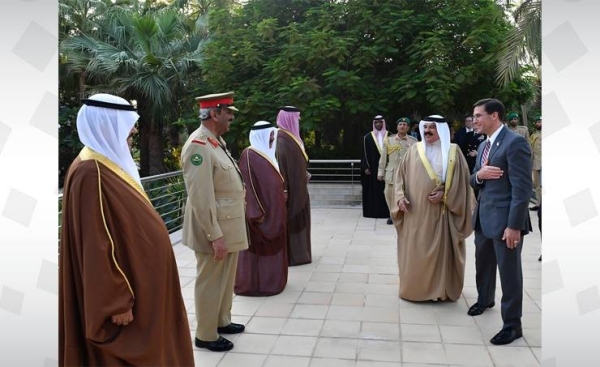 King Hamad welcomed the US defense secretary and his accompanying delegation and reviewed with them the long-standing bilateral relations, and ways to further develop them. — BNA photos
