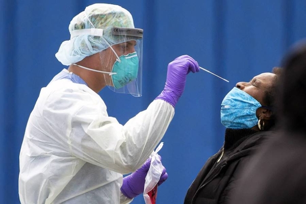 People infected with coronavirus are most likely to pass on the virus in the first five days after showing symptoms, new peer-reviewed research suggests. 