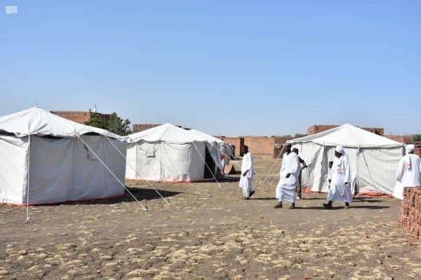  The King Salman Humanitarian Aid and Relief Center (KSRelief) King signed on Thursday a joint cooperation agreement to implement a project to distribute 5,000 tons of dates in 12 Yemeni governorates. — SPA photos