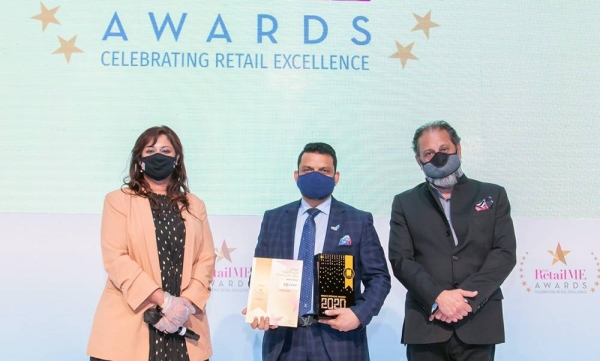 Salim MA, director of LuLu Group with Amitabh Taneja, chairman & MD of Images Group, and Justina Eitzinger, chief operating officer of Middle East Retail Forum during the awarding ceremony at Conrad Hotel in Dubai.