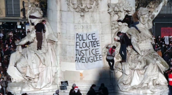 A video grab of the protest raging in Paris. Thousands of people staged protests in several cities across France against the currently prepared security bill seen by many as a ‘violation of freedom’.