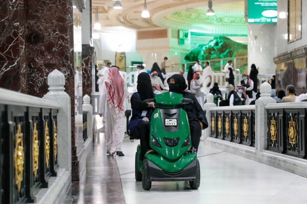 The General Presidency for the Affairs of the Two Holy Mosques has tasked around 50 young Saudi women staff to serve women Umrah pilgrims and visitors to the Grand Mosque.