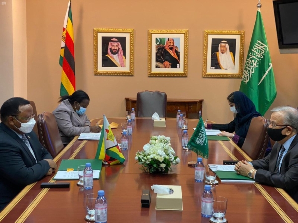 Ambassador Abdullah Al-Muallami, Saudi Arabia’s permanent representative to the United Nations, and Frederick Makamure Shava, representative of the Republic of Zimbabwe to the UN, signed an agreement to establish diplomatic relations in a ceremony held in New York on Thursday. — SPA photo