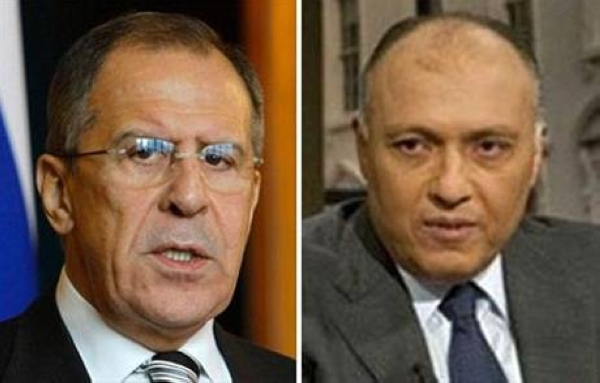 Egypt's Foreign Minister Sameh Shoukry, right, and his Russian counterpart Sergei Lavrov discussed in a phone call on Friday ways to enhance bilateral relations and reviewed a number of regional issues of interest. — Courtesy photo
