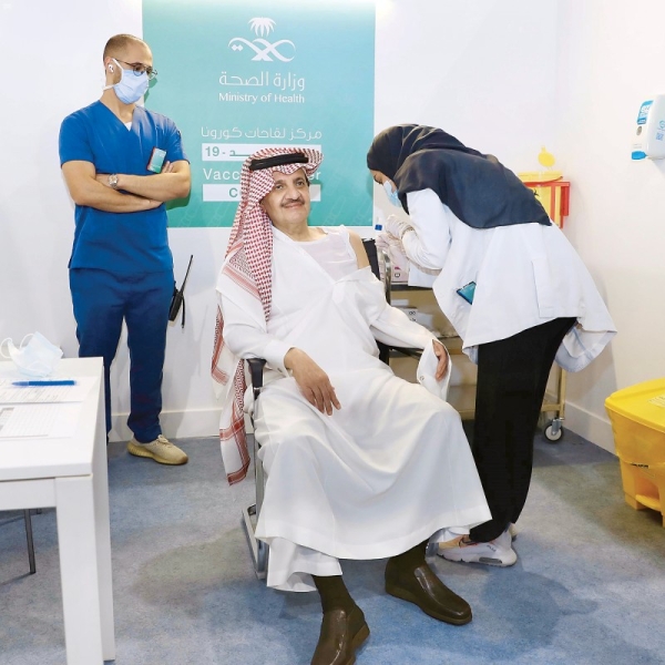 Prince Saud Bin Naif, the emir of the Eastern Province received the first dose of the vaccine at the vaccination center. — SPA photo