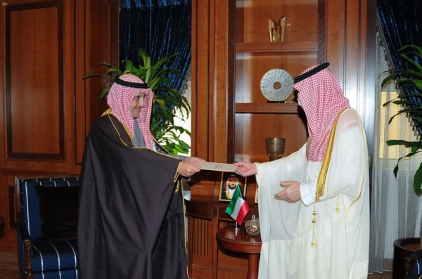 The message was received by Saudi Minister of State for Foreign Affairs Adel Al-Jubeir, who is also a member of the Cabinet, from Kuwait Minister of Foreign Affairs Sheikh Dr. Ahmed bin Nasser Al-Mohammed Al-Sabah.