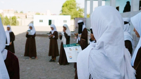 KSrelief continues to implement its various activities within a project to strengthen school health services and manage malnutrition cases for students and educational staff, in Aden.