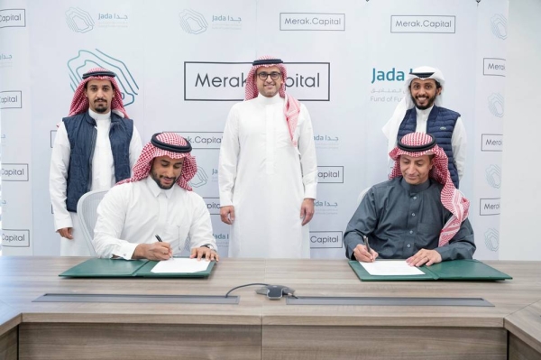 Adel Al Ateeq, CEO of Jada, and Merak Capital CEO Abdullah Altamami, during the agreement that will focus on the growth and scaling of small to medium enterprises (SMEs) and startups operating in the fields of the digital economy and infrastructure, financial technologies (FinTech) and emerging fourth industrial revolution (4IR) technologies.