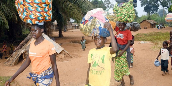 Central Africans fearing electoral violence are fleeing to the Democratic Republic of the Congo . — courtesy UNHCR/Ghislaine Nentobo