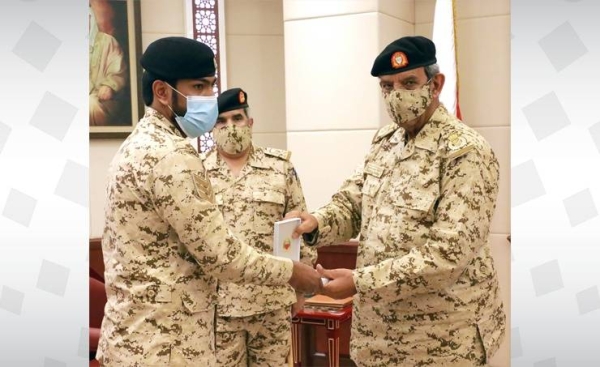 The commander-in-chief decorated the injured each with a medal of distinction for bravery during battles at the southern border of Saudi Arabia, wishing them a speedy recovery. — BNA photos
