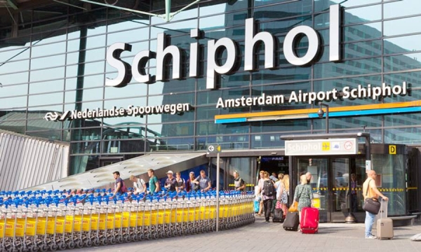 Asian drug lord Tse Chi Lop was arrested at Amsterdam's Schiphol Airport, in the Netherlands on suspicion of large-scale drug smuggling.