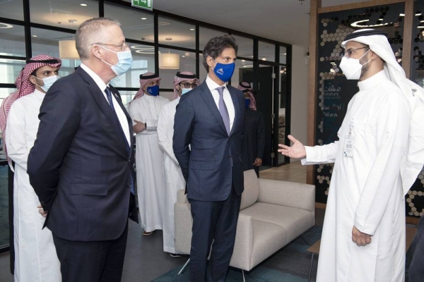 The MoUs were signed by Philippe Gas, CEO of QIC, and the Governor of Monsha’at Eng. Saleh Bin Ibrahim Al-Rasheed.