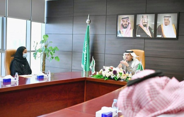 Dr. Fahd Bin Hassan Al Aqran, acting president of the Saudi Press Agency (SPA), met here Tuesday with Princess Nouf Bint Khalid and Faris Al-Shabana, representatives of the Sports Ministry's Department of External Communications to discuss SPA's media role.