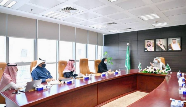 Dr. Fahd Bin Hassan Al Aqran, acting president of the Saudi Press Agency (SPA), met here Tuesday with Princess Nouf Bint Khalid and Faris Al-Shabana, representatives of the Sports Ministry's Department of External Communications to discuss SPA's media role.