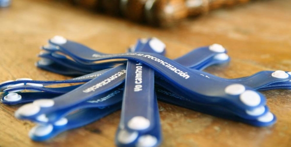 'Reconciliation' bracelets given to members of an indigenous community in Nariño, Colombia, as part of the country's peace process. — courtesy UN