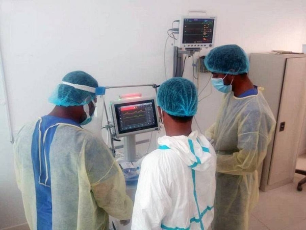 KSrelief provided Al-Hayat General Hospital, in Hadramout Governorate, Yemen, with medical appliances for the COVID-19 isolation treatment center.