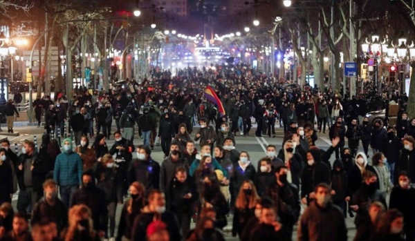 Protests in support of a jailed rapper turned violent for a sixth consecutive night in Barcelona on Sunday with clashes between police and groups of youths in the center of the Spanish city.