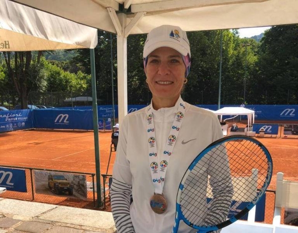 Areej Mutabagani comes from a family that loves tennis. Her husband Fahmi Saleh is the former tennis champion, who represented the Kingdom in many tournaments and their children are currently playing the game.
